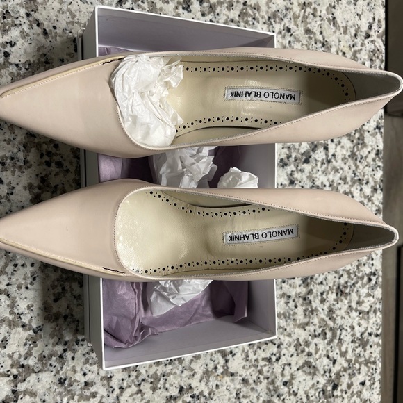 Manolo Blahnik Nude Heals - Picture 3 of 3